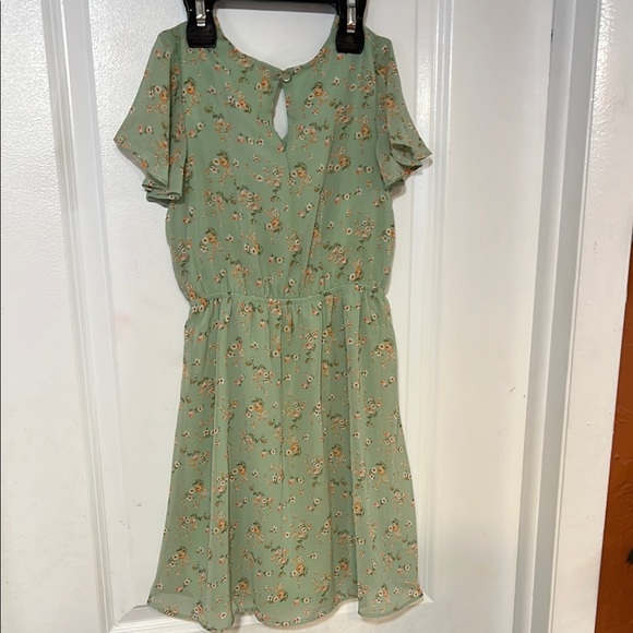 Trende Girl Floral Green Dress with Ruffle Sleeves Size 7 - Picture 10 of 11
